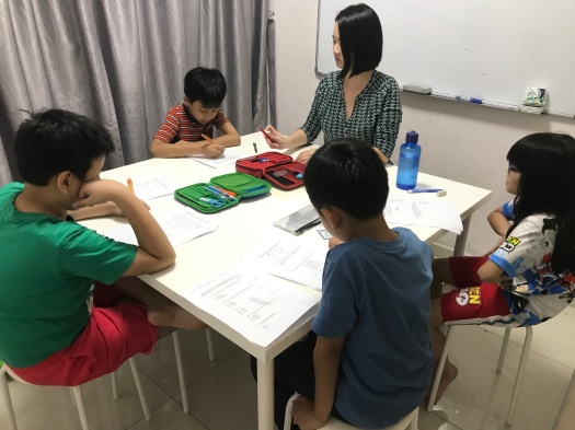 Punggol English Tuition Primary Secondary Small group  Female Tutor